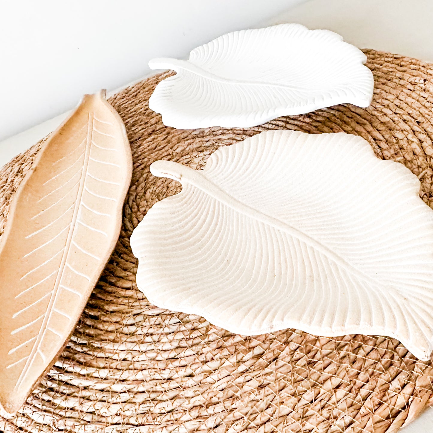 Set 3 Bandejas Hojas Madera Natural - 50cm, 40cm y 30cm bandeja Frank Home Chile