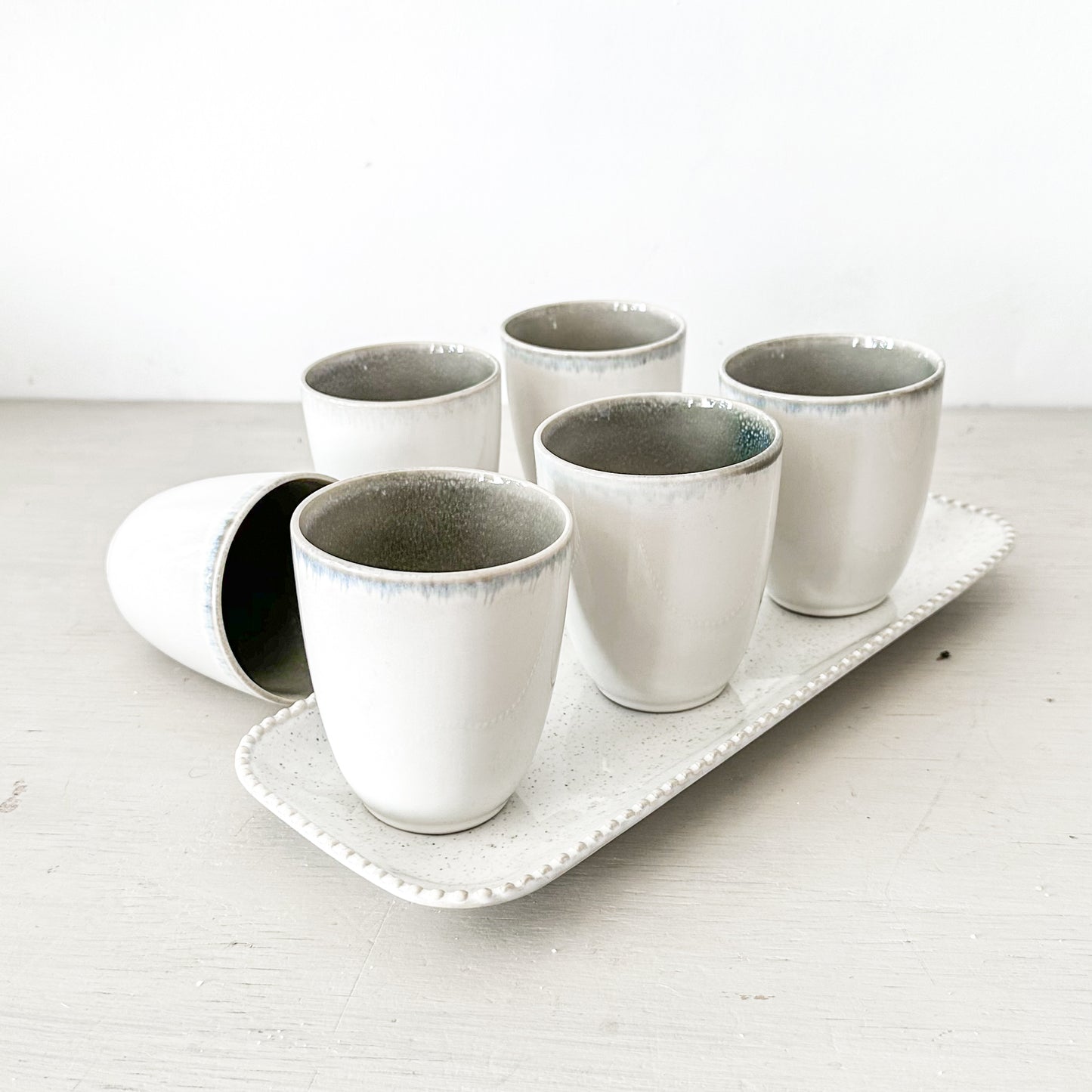 Bandeja cerámica bordes bandeja Frank Home Chile