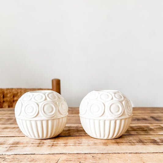 Set 2 Porta Velas Cerámica Esmaltada Blanca Texturas Set Porta Velas Frank Home Chile