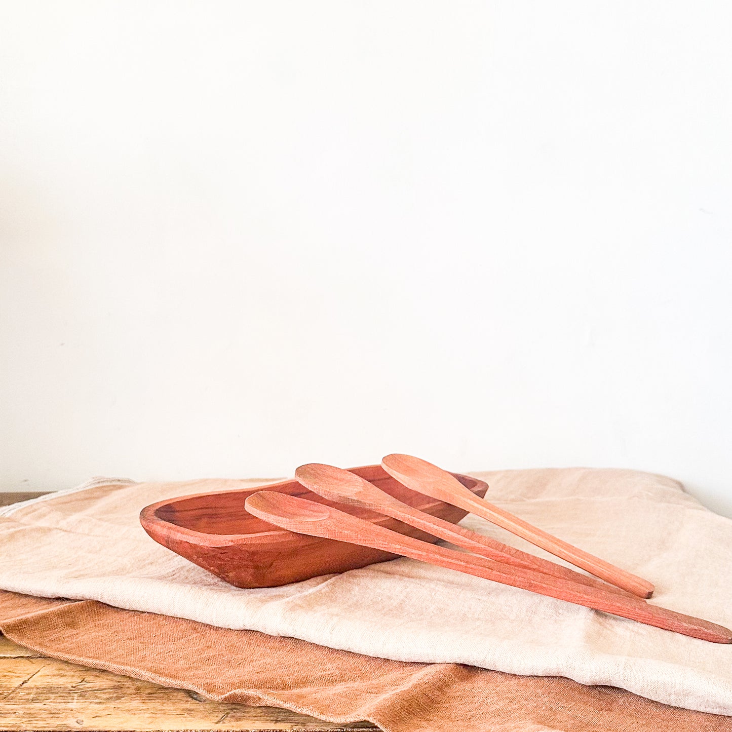 Fuente Madera Alerce Nativa Artesanal Irregular Fuente Frank Home Chile