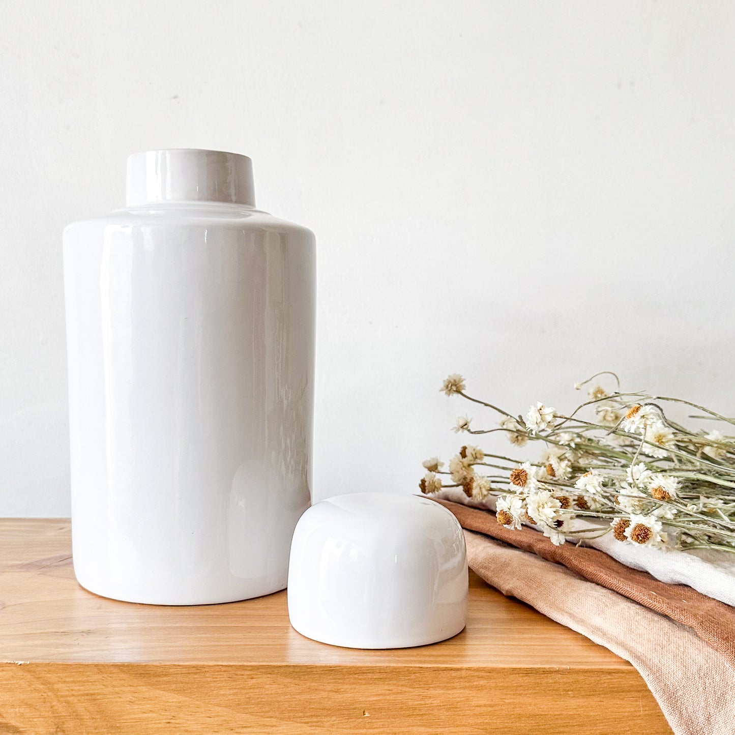 Vasija Ánfora Cerámica con Tapa 28cm - Almacenaje Decorativo Vasija con tapa Frank Home Chile