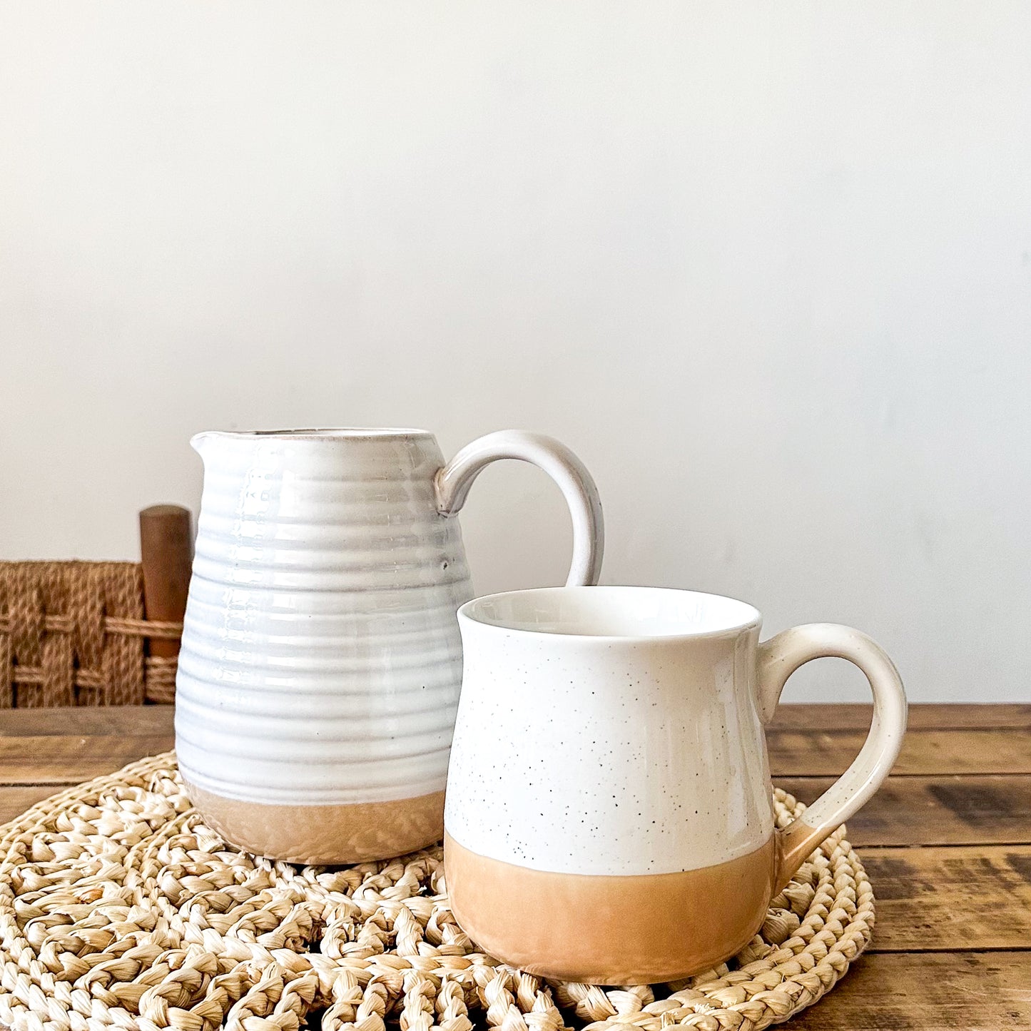 Jarra Cerámica Beige Borde Marrón Jarra Frank Home Chile