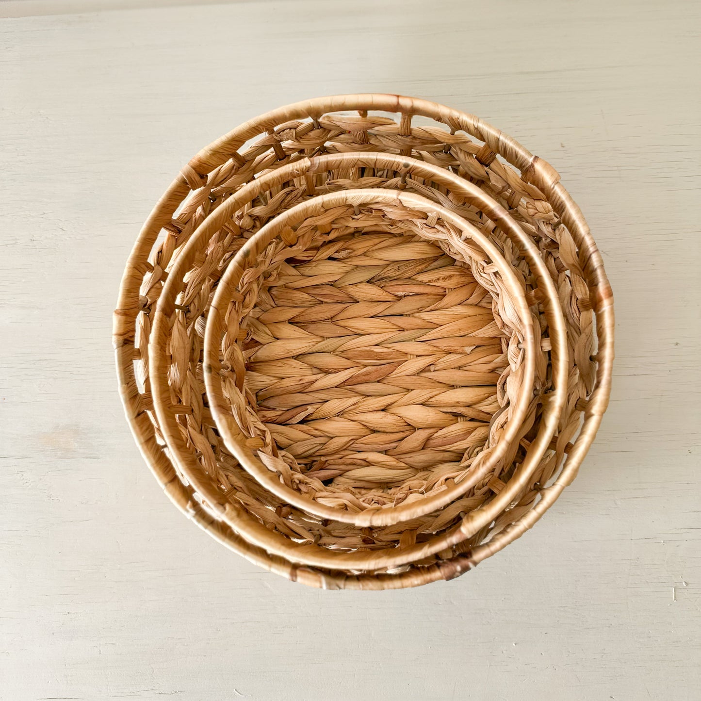 Set 3 Canastos Tejidos 35cm, 30cm y 25cm - Organizadores Versátiles Canasto mimbre Frank Home Chile