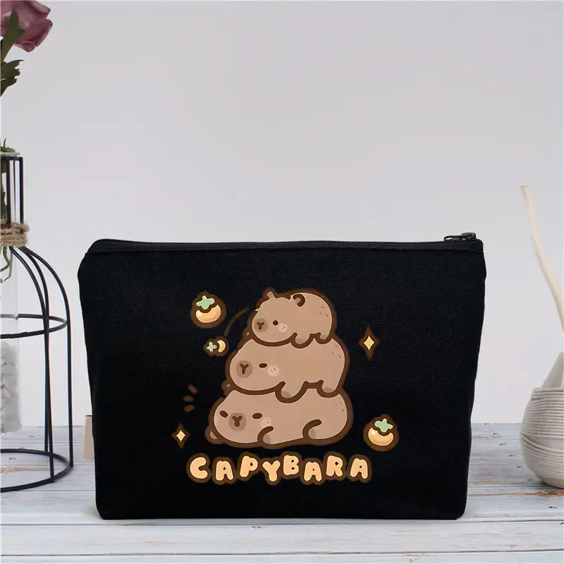 Estuche Capibara + cepillo