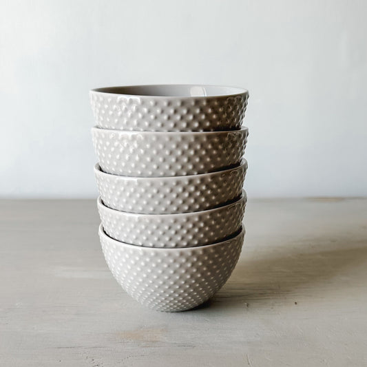 Pocillo Gris Puntos Cerámica Texturizada 9.9cm - Aperitivos pocillo Frank Home Chile