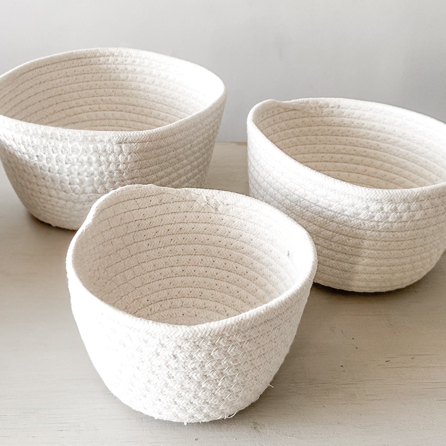 Set 3 Canastos Algodón Blancos 22cm, 18cm y 16cm - Organizadores Canasto yute Frank Home Chile