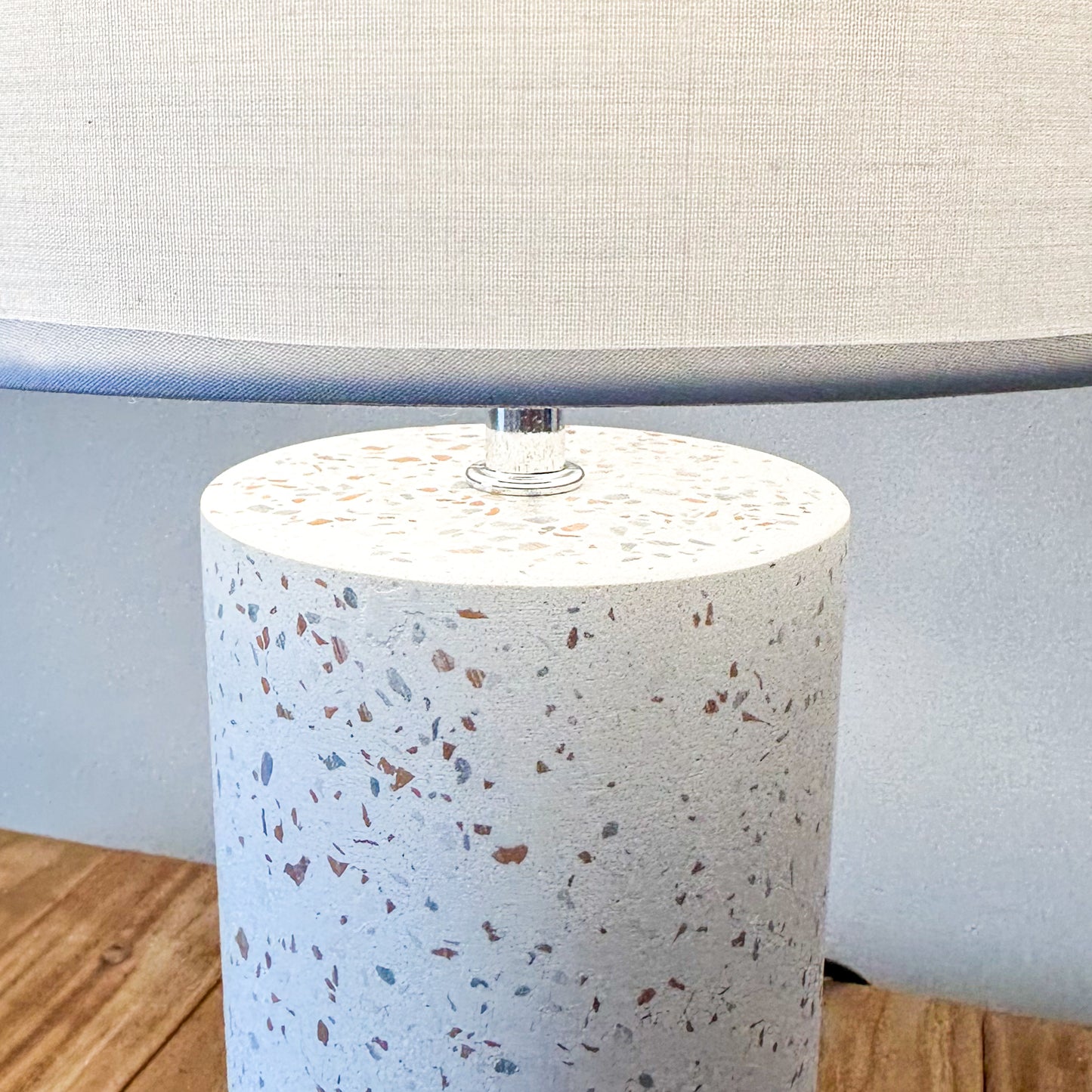 Lámpara de Mesa Base Terrazo Lampara de mesa Frank Home Chile