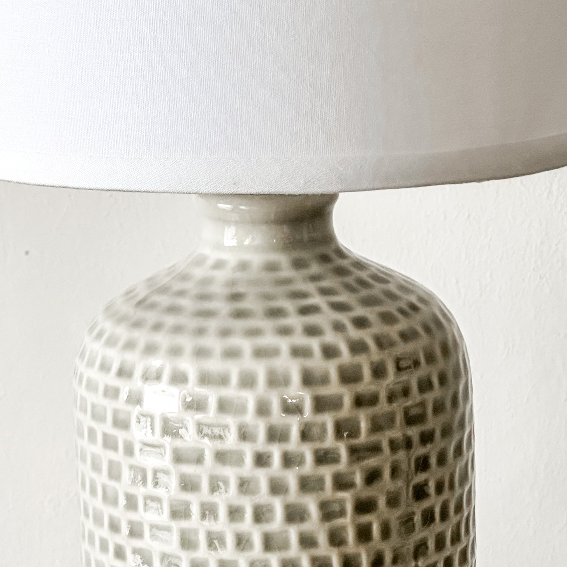 Lámpara de Mesa Cerámica Tipo Mosaico Lampara de mesa Frank Home Chile