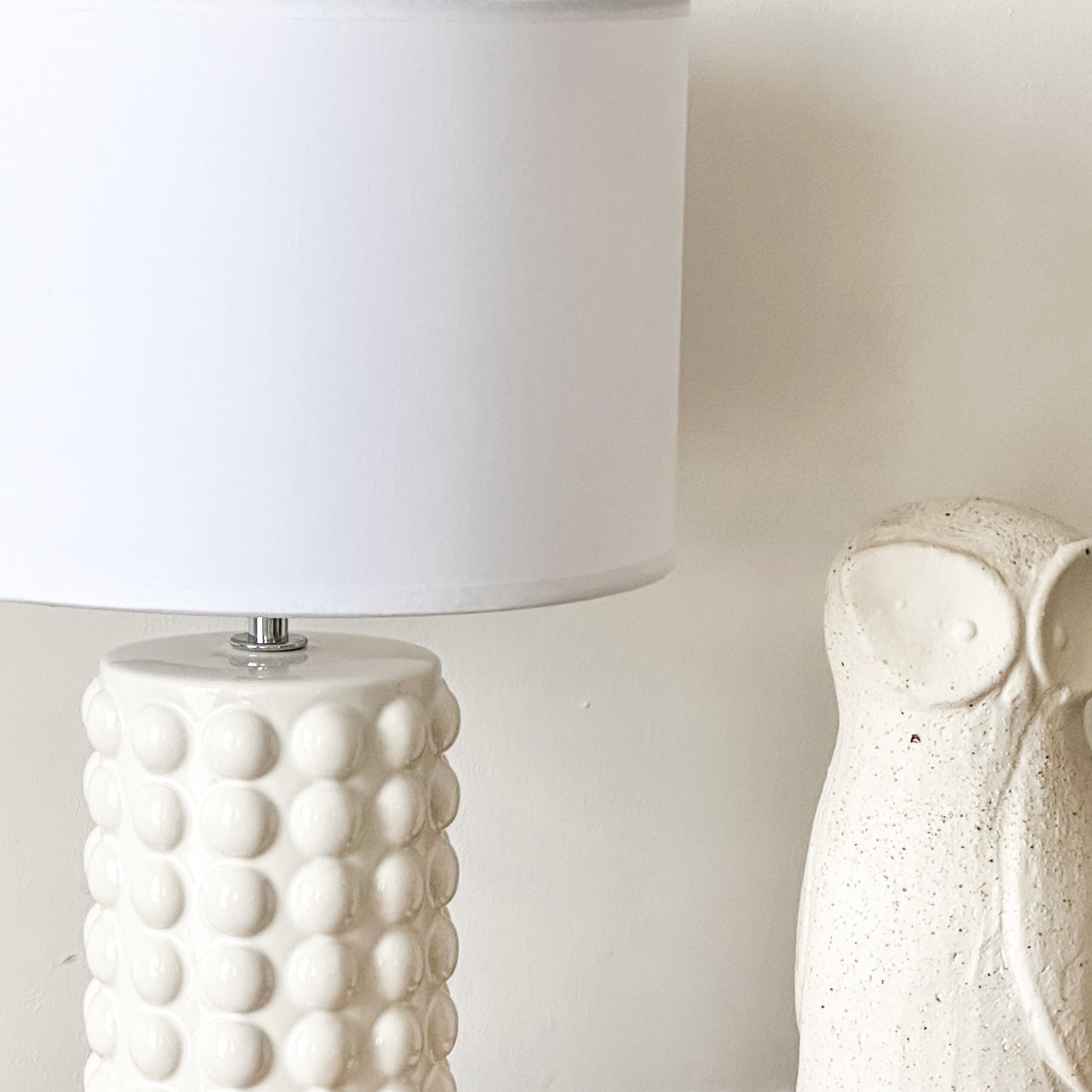 Lámpara Cerámica Esmaltada Volumen Lampara de mesa Frank Home Chile