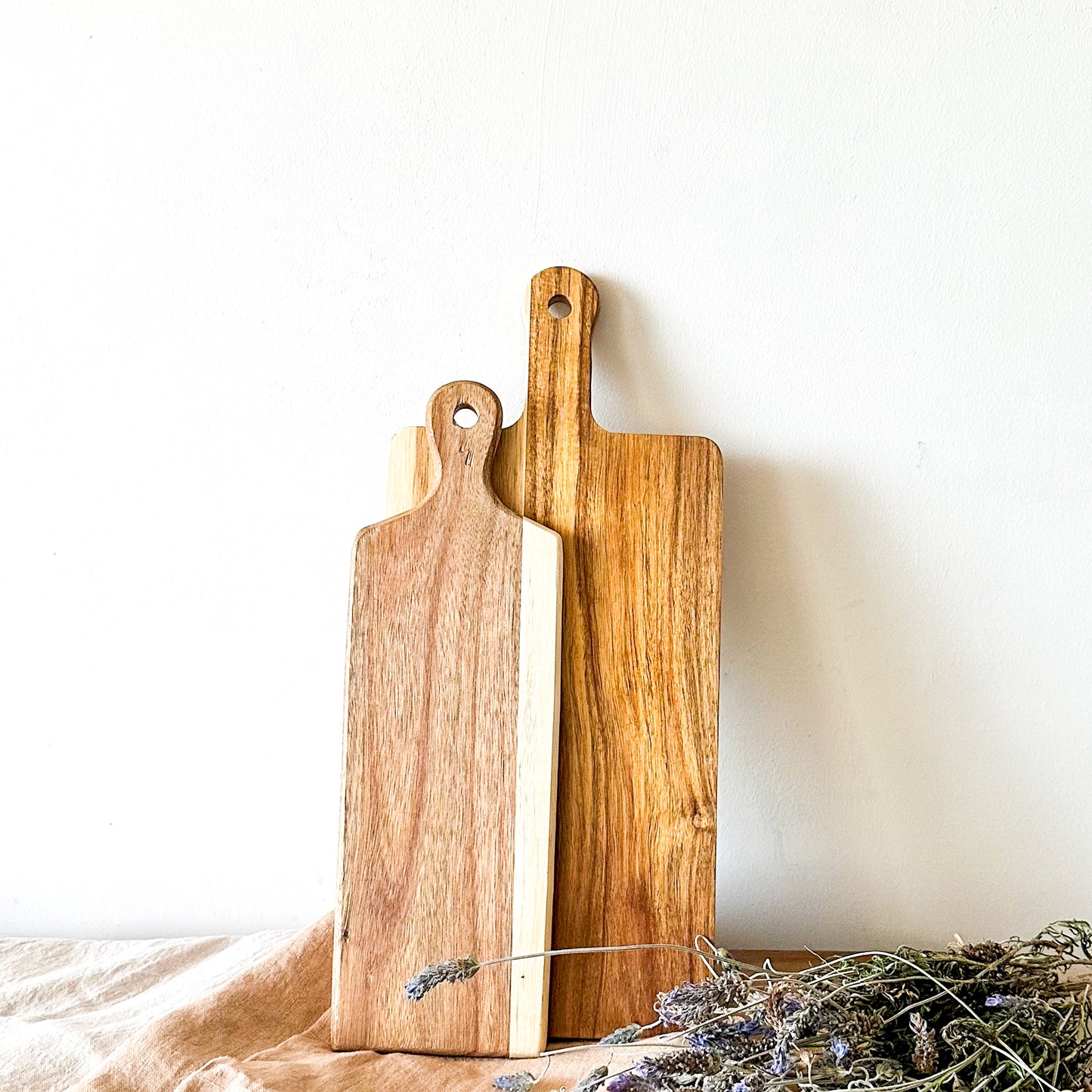 Set 2 Tablas Madera 45cm y 38.5cm - Picoteo y Pizza bandeja Frank Home Chile