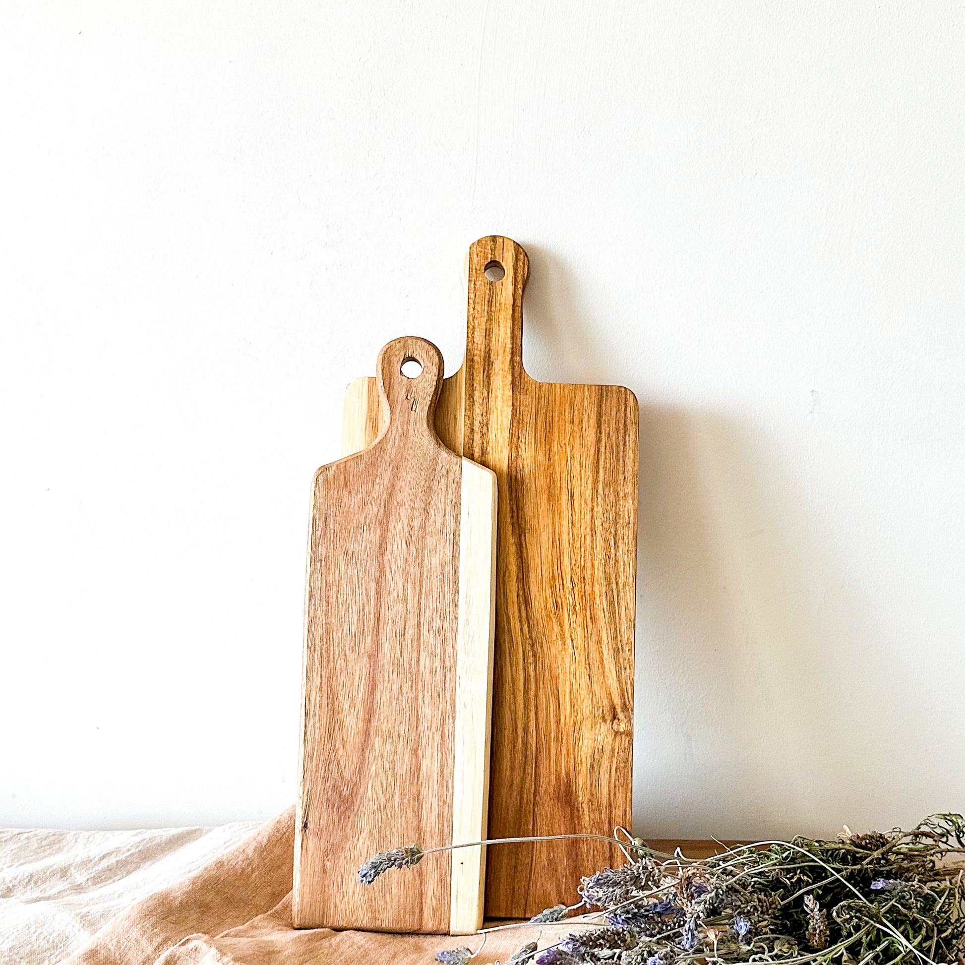 Set 2 Tablas Madera 45cm y 38.5cm - Picoteo y Pizza bandeja Frank Home Chile