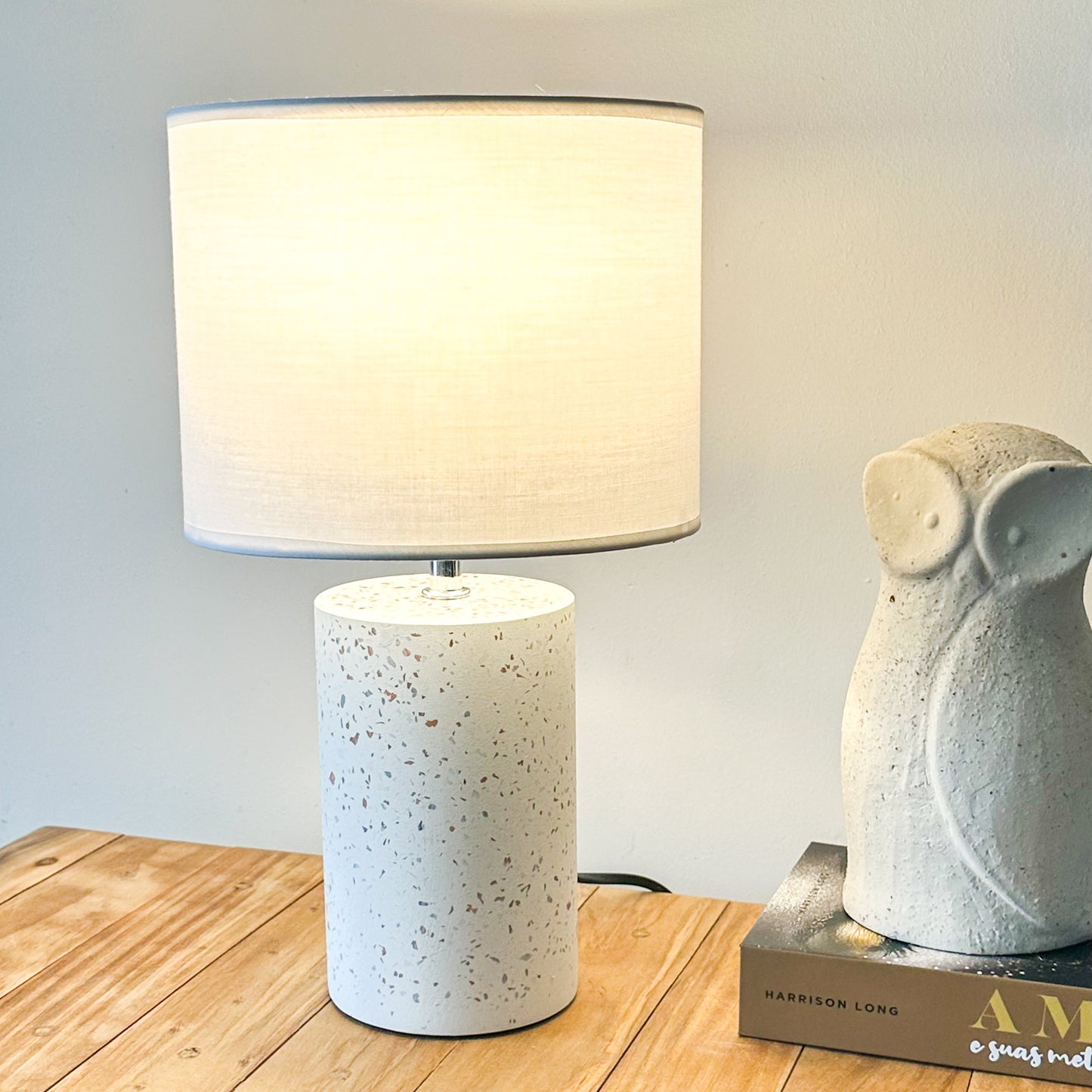Lámpara de Mesa Base Terrazo Lampara de mesa Frank Home Chile