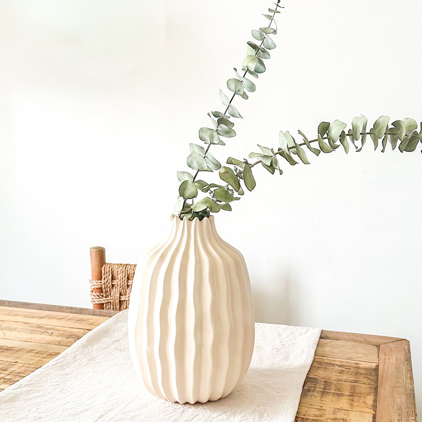 Florero cerámica ondulada