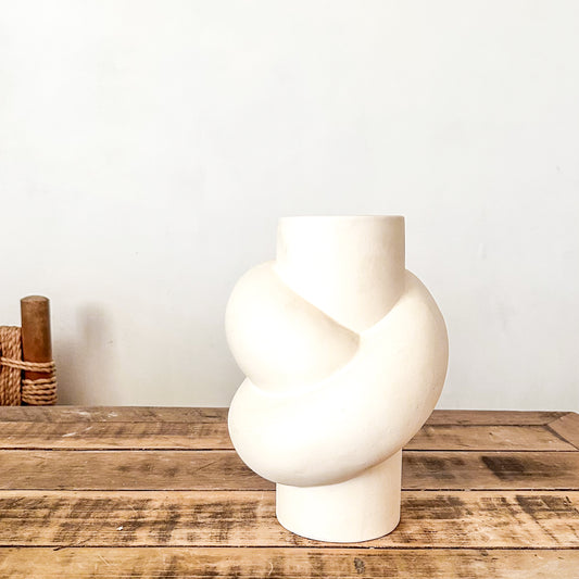 Florero Cerámica Nudo 24cm Diseño Escultural | Frank Home Florero Frank Home Chile