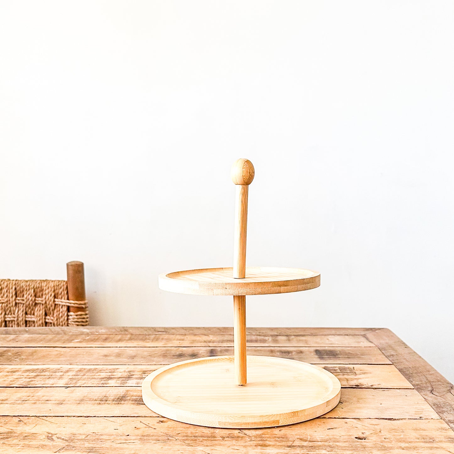 Bandeja Dos Niveles Bambú 30cm - Diseño Natural Elegante bandeja Frank Home Chile