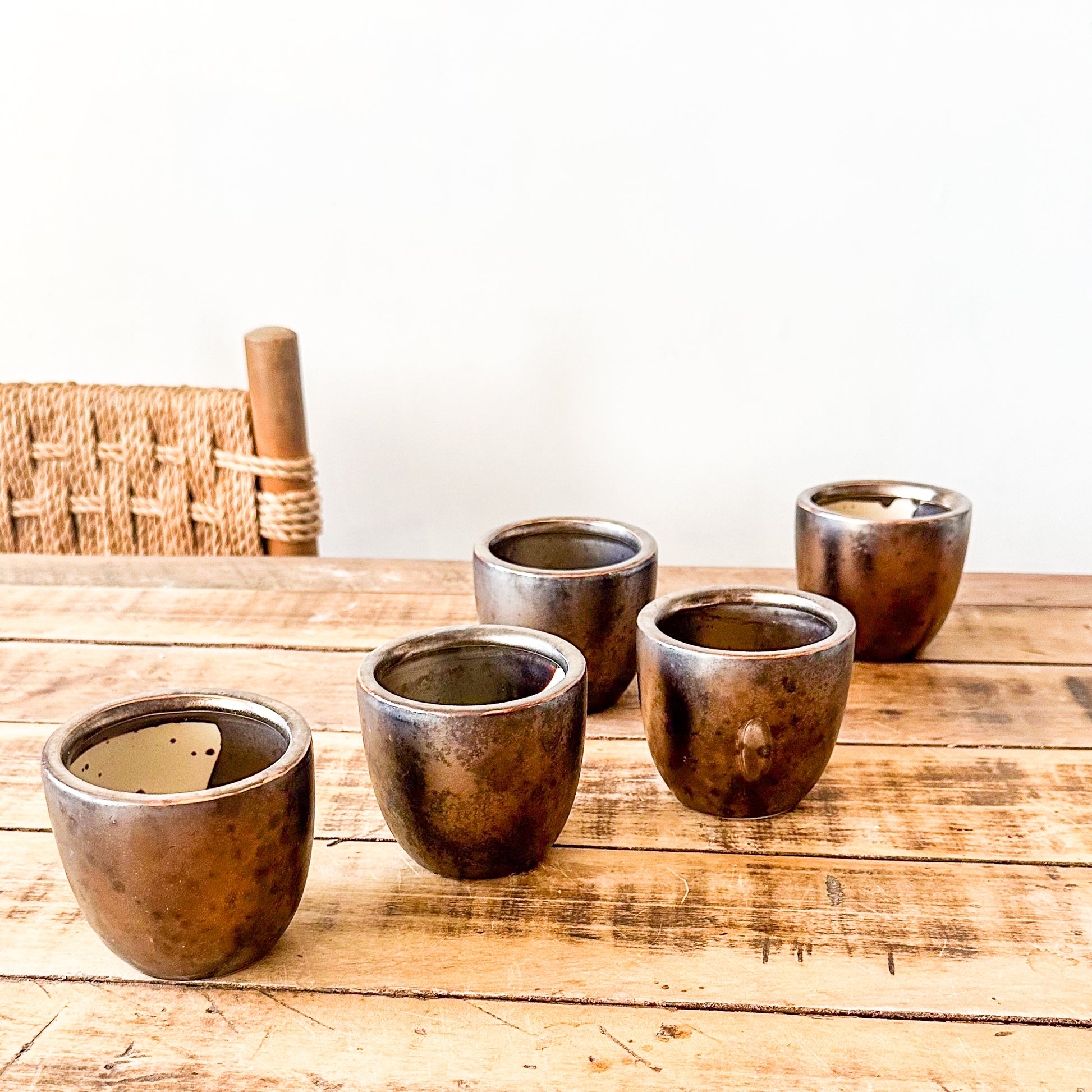 Set 5 Porta Maceteros Cerámica Bronce Envejecido 8cm Porta Macetero Frank Home Chile