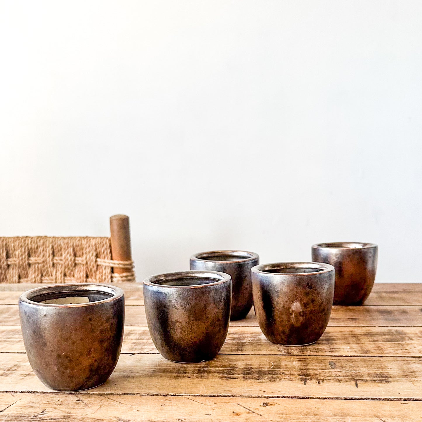 Set 5 Porta Maceteros Cerámica Bronce Envejecido 8cm Porta Macetero Frank Home Chile