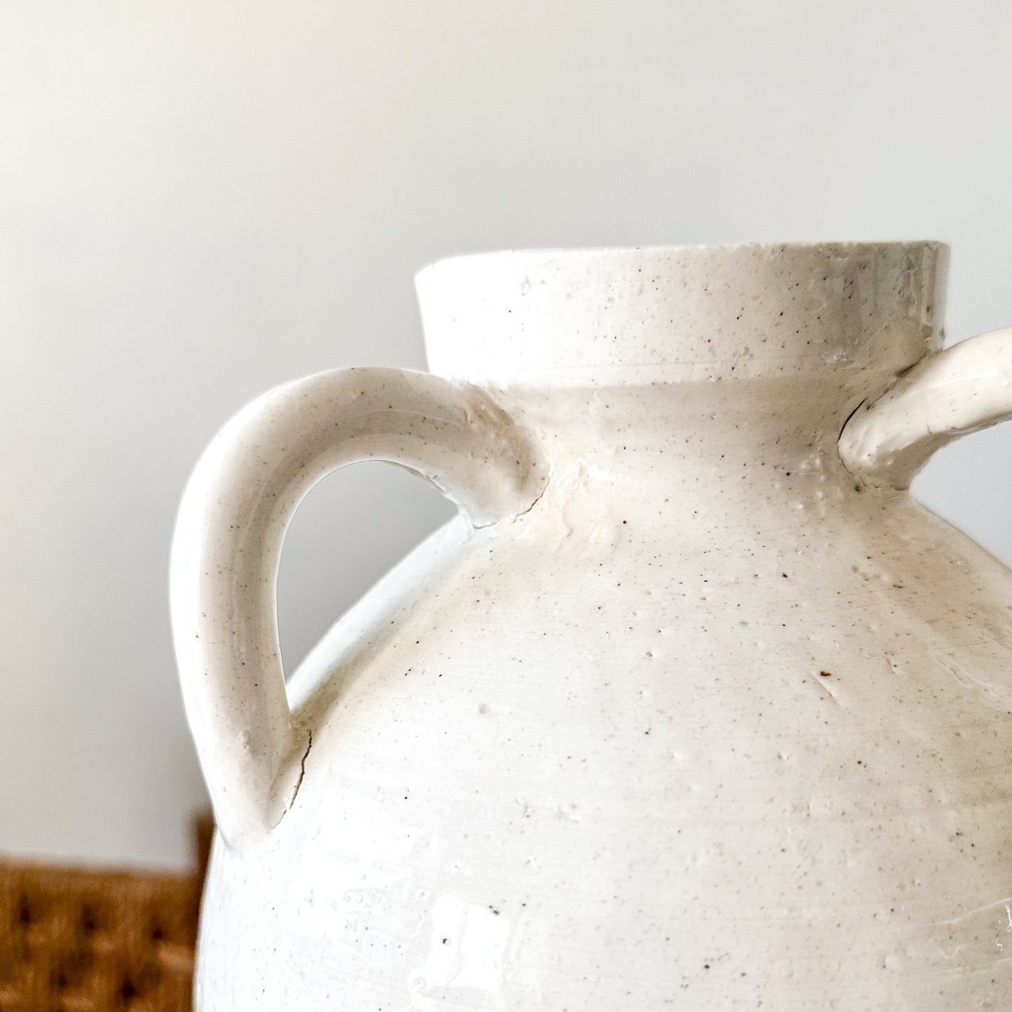 Jarrón Cerámica Blanca Rústica con 3 Asas Decorativas 40cm Jarrón Frank Home Chile
