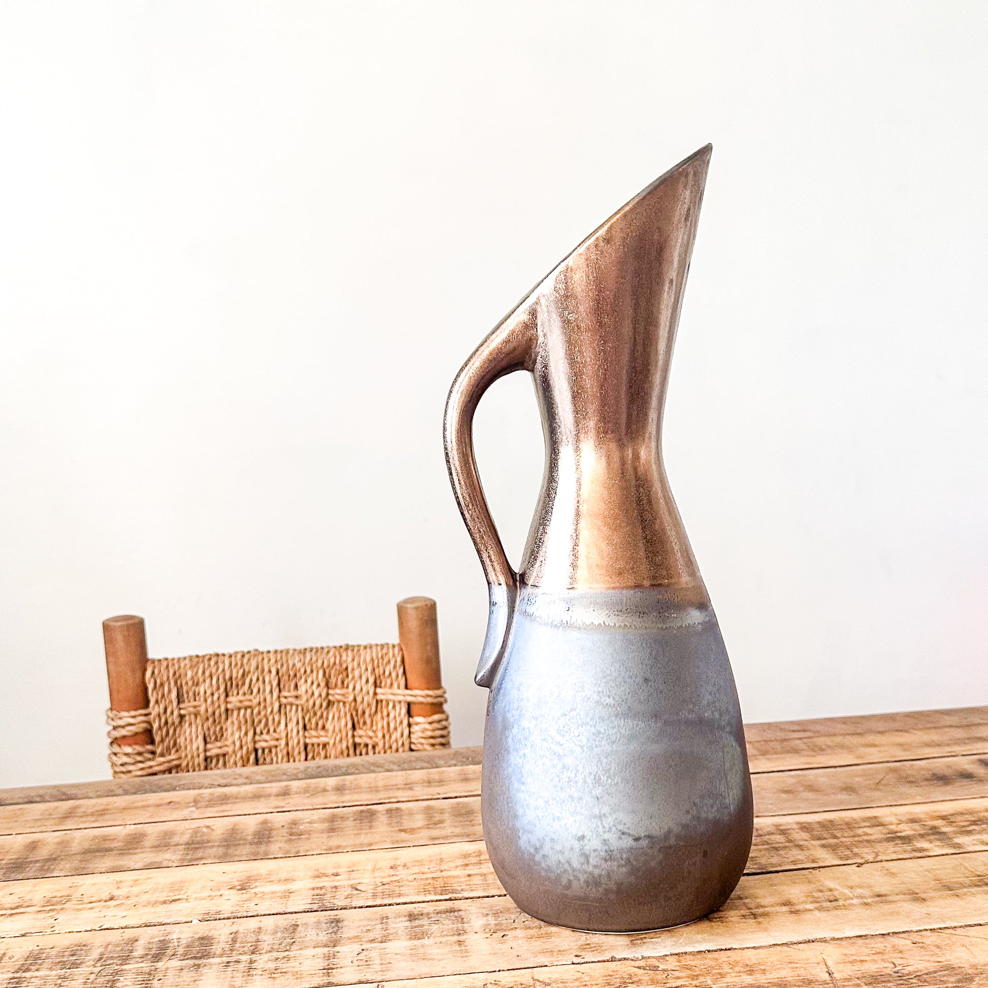 Jarrón Jarra Metálica Bronce Azulado 42cm | Frank Home Jarrón Frank Home Chile