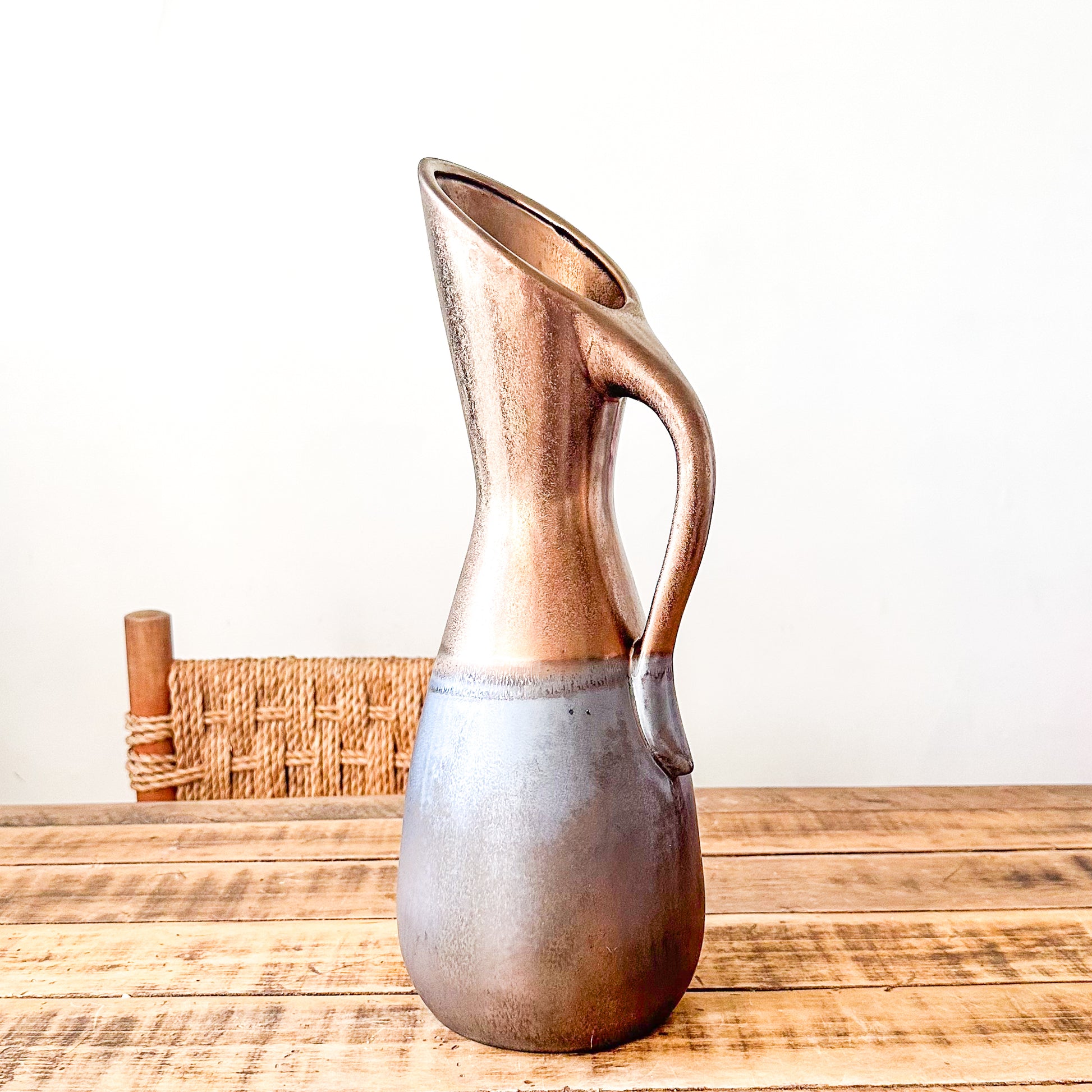 Jarrón Jarra Metálica Bronce Azulado 42cm | Frank Home Jarrón Frank Home Chile