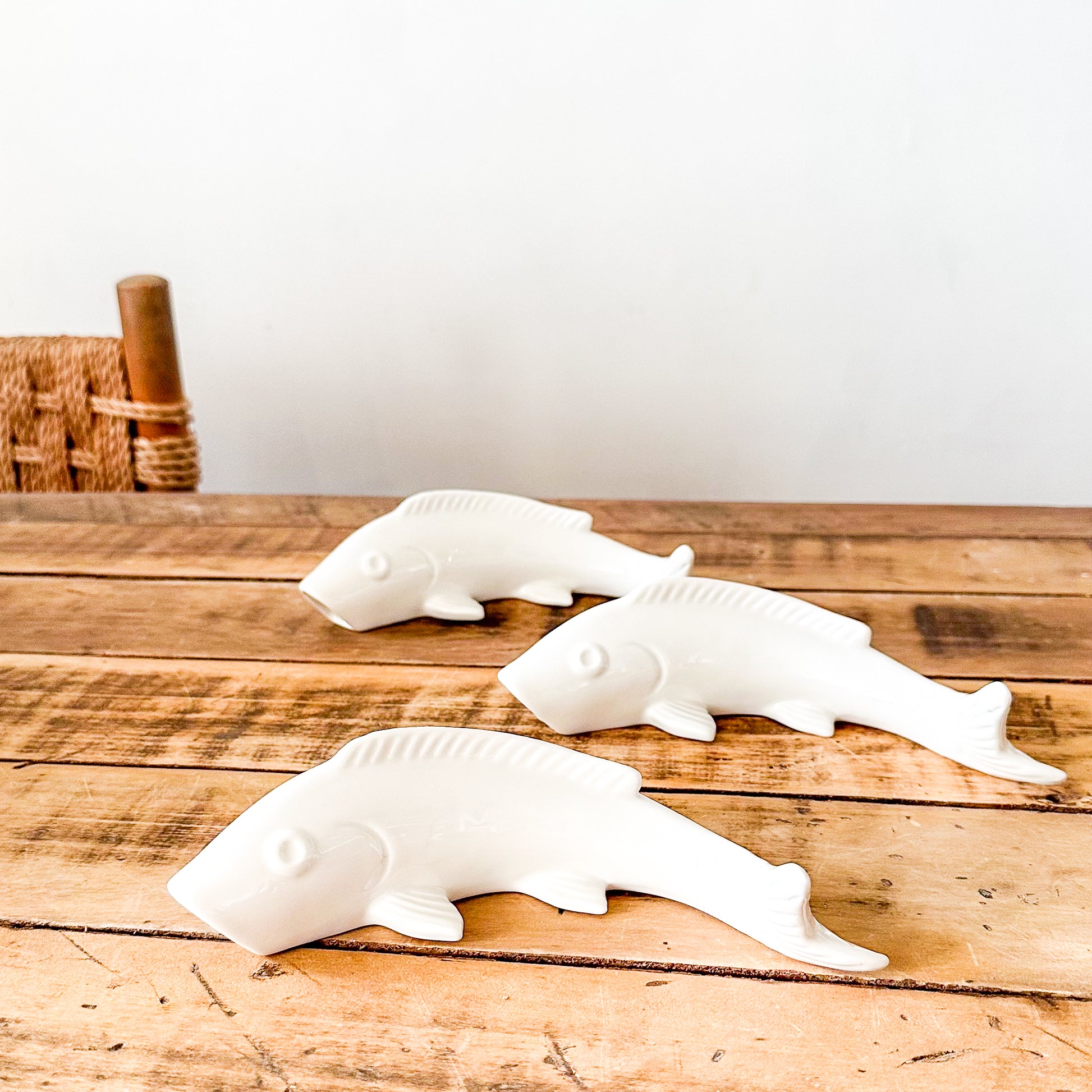 Pez Cerámica Esmaltada Blanca Adorno Frank Home Chile