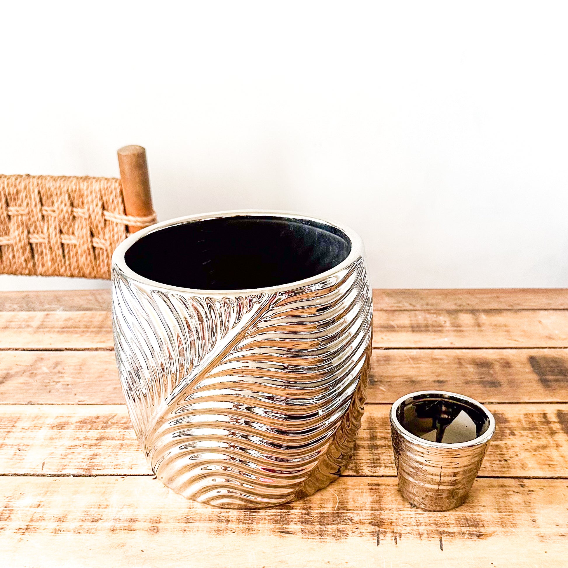 Porta Macetero Metálico Plateado Relieve + Porta Suculenta | Frank Home Porta Macetero Frank Home Chile