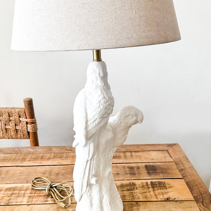 Lámpara Base Cerámica Esmaltada Pájaros Pantalla Beige Lampara de mesa y escritorio Frank Home Chile