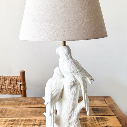 Lámpara Base Cerámica Esmaltada Pájaros Pantalla Beige Lampara de mesa y escritorio Frank Home Chile