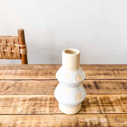Florero cerámica lunares beige Florero Frank Home Chile