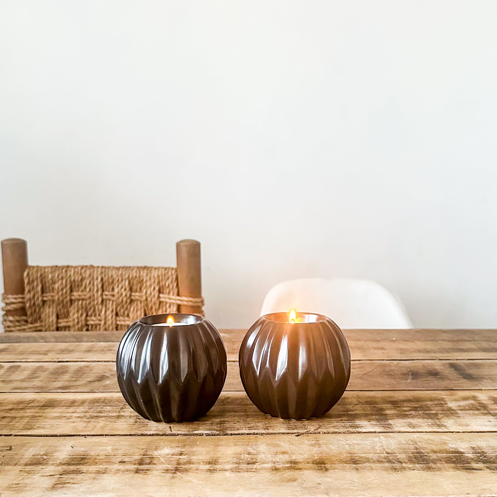 Set 2 Porta Velas Cerámica Negra Relieves Porta Vela Frank Home Chile