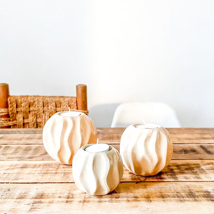 Set 3 Porta Velas Cerámica Esmaltada Ondas en Relieve Set Porta Velas Frank Home Chile