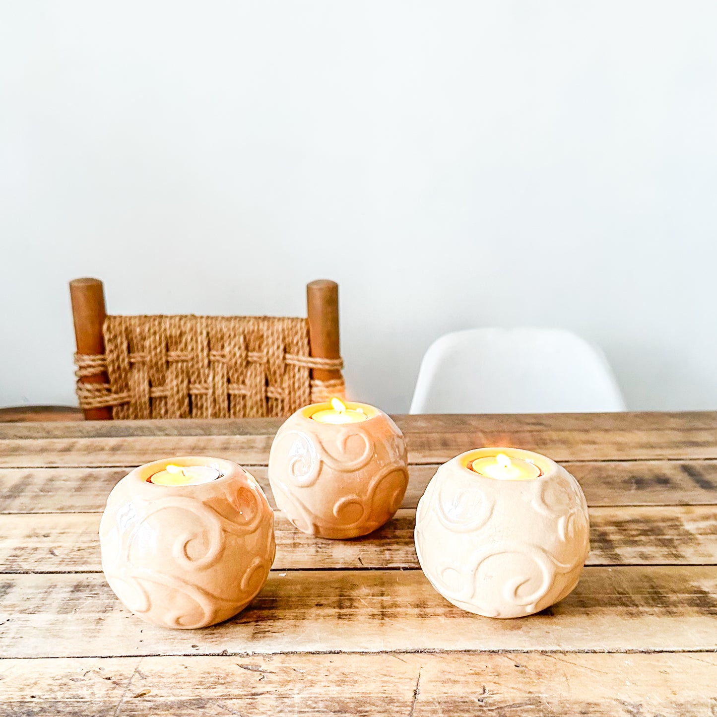 Set 3 Porta Velas Cerámica Esmaltada Relieve Ondas Florales Set Porta Velas Frank Home Chile