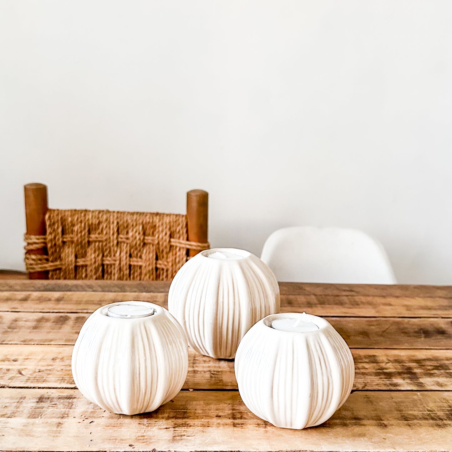 Set 3 Porta Velas Cerámica Esmaltada Relieve Líneas Beige Set Porta Velas Frank Home Chile