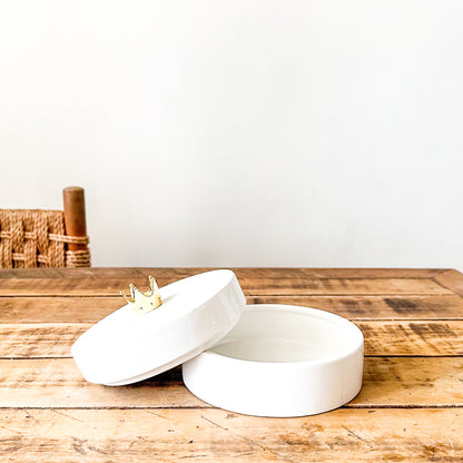 Joyero Cerámica Esmaltada Blanca Tapa Corona Anfora Frank Home Chile