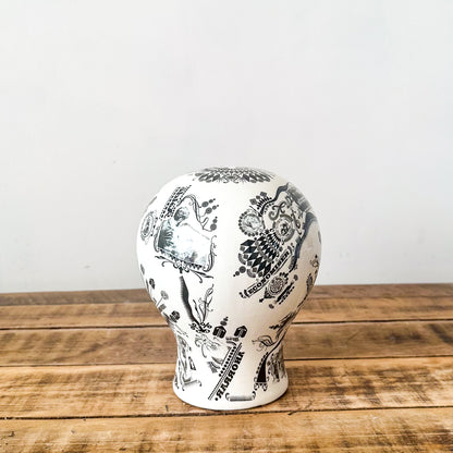 Adorno Inspirado en "The Money Box" Adorno Frank Home Chile