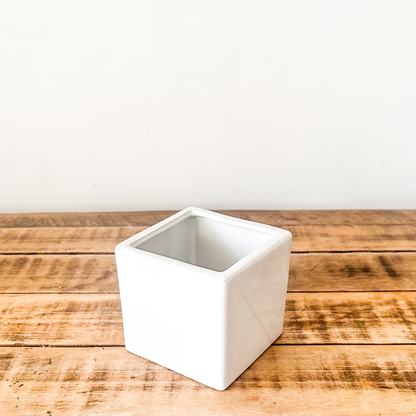 Porta Macetero Cerámica Blanca Esmaltada Porta Macetero Frank Home Chile