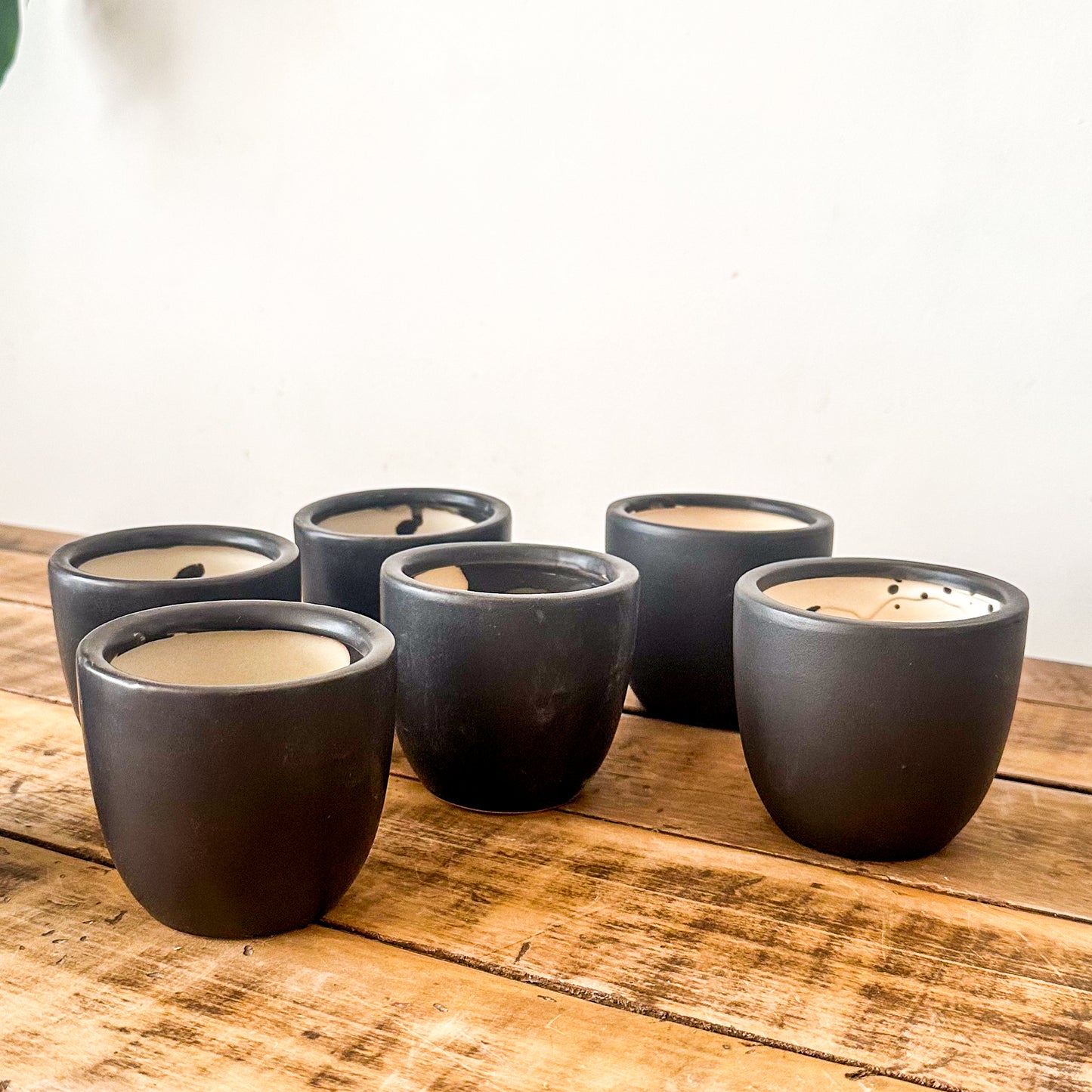 MIni Porta Macetero Cerámica Negra Mate Porta Macetero Frank Home Chile