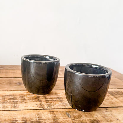 MIni Porta Macetero Cerámica Negra Brillante Porta Macetero Frank Home Chile