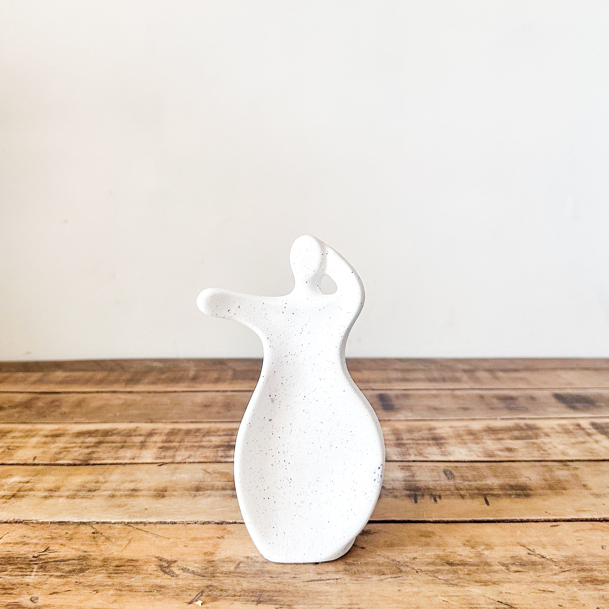 Adorno Figura Mujer Cerámica Texturada Minimalista Adorno Frank Home Chile