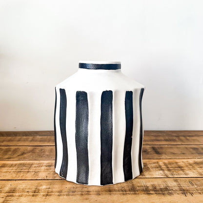 Florero Cerámica Listado Blanco Negro Florero Frank Home Chile