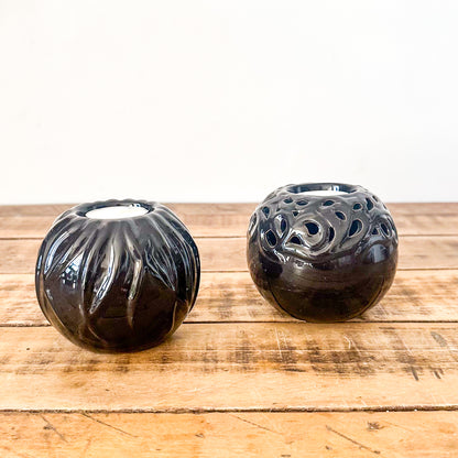 Set 2 Porta Velas Cerámica Esmaltada Negra con Textura 9x9 cm Porta Velas Frank Home Chile