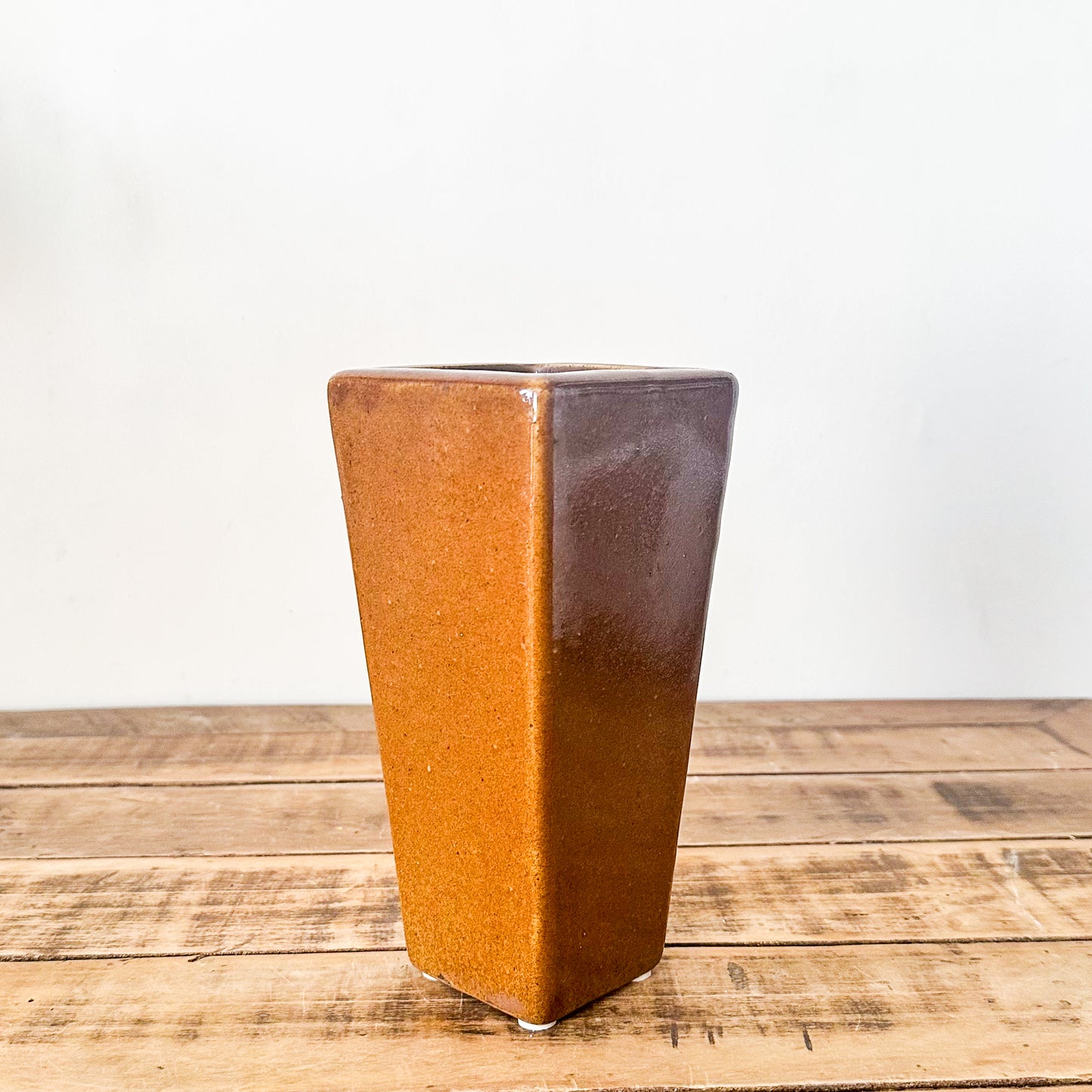 Macetero Cerámica Esmaltada Marrón Cónico Cuadrado 22 cm Macetero Frank Home Chile