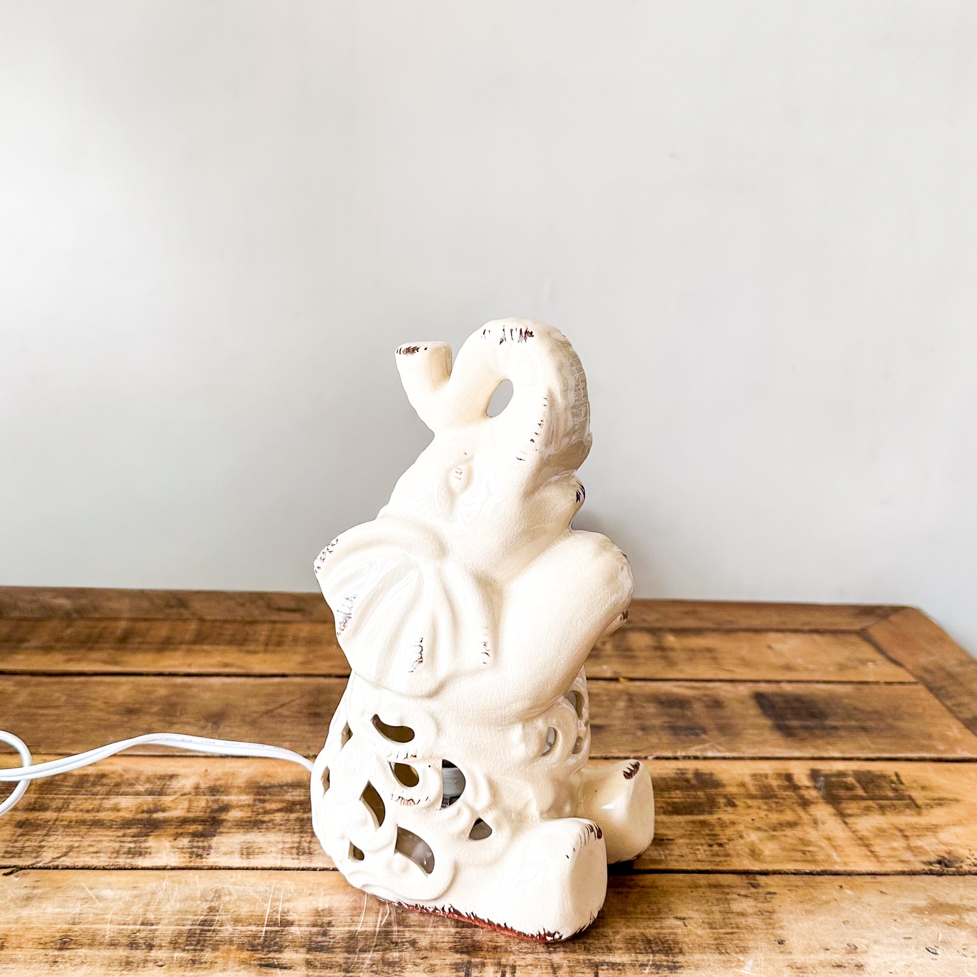 Lámpara de Mesa Cerámica Esmaltada Elefante Lampara de mesa Frank Home Chile