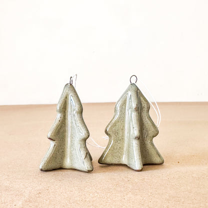 Set 2 Pinos Colgantes Cerámica Esmaltada Adorno Frank Home Chile