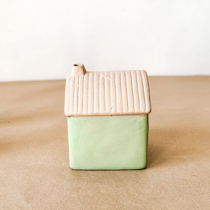 Set Casita + 2 Pinos Cerámica Esmaltada Adorno Frank Home Chile