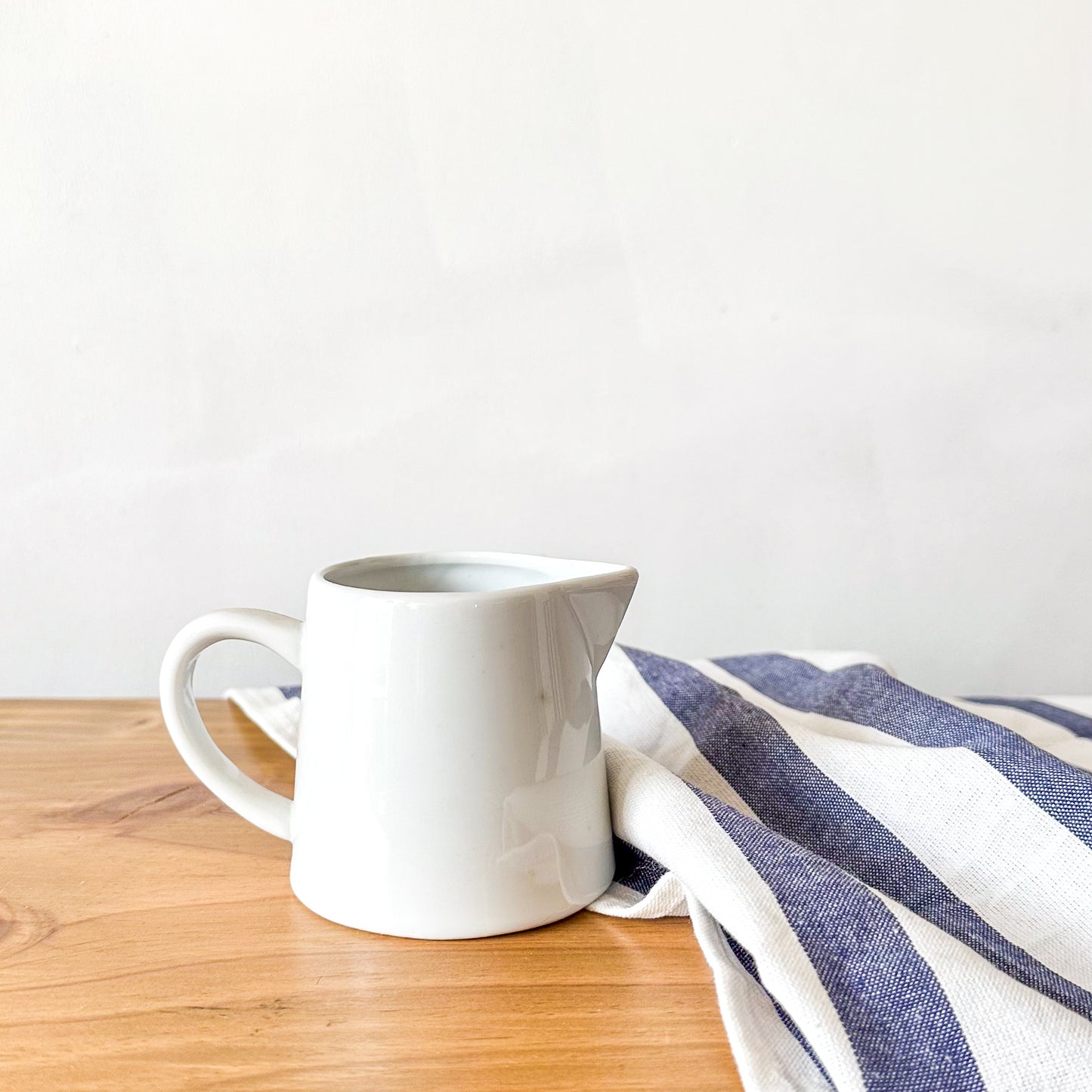 Mini Jarrita Cerámica Blanca jara Frank Home Chile