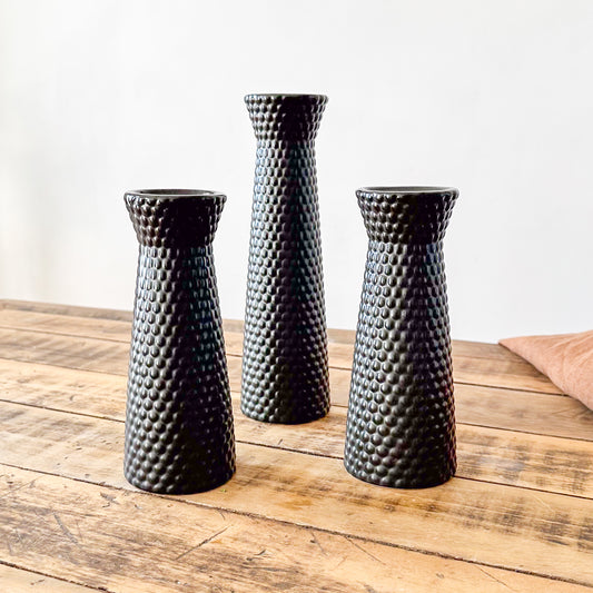 Set 3 Bases Porta Vela Cerámica Negra Textura - 25.5cm y 19cm Candelabro Frank Home Chile