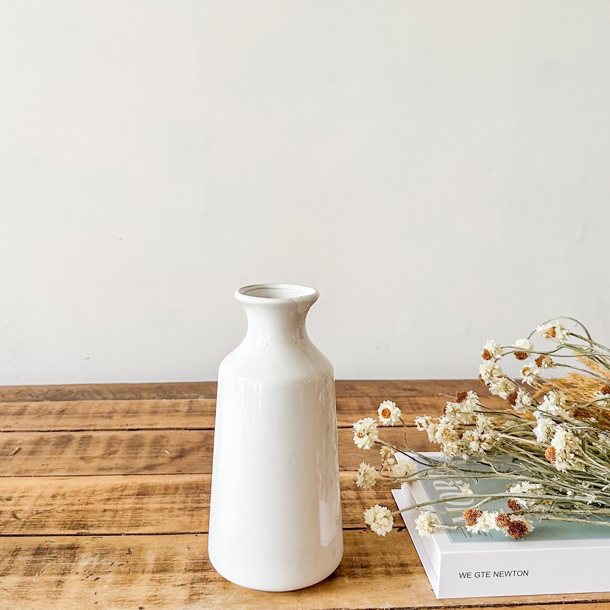 Florero Botella Cerámica Esmaltada Blanca Florero Frank Home Chile