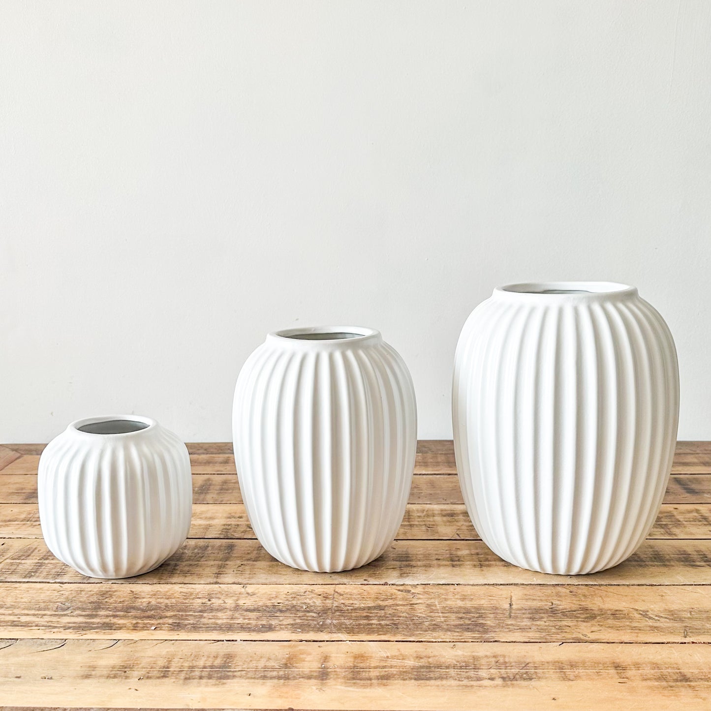 Florero cerámica listado Pequeño Florero Frank Home Chile