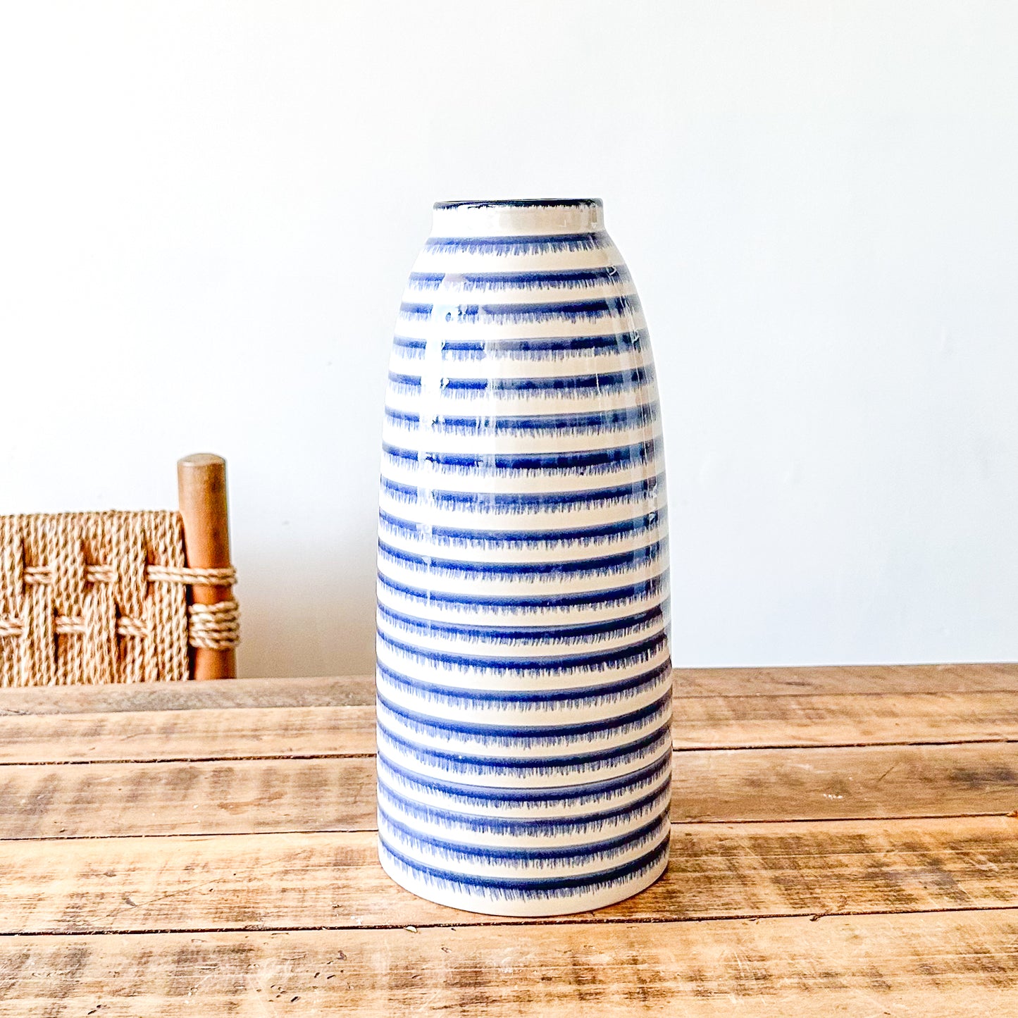 Florero Cerámica Listado Azul Marino 32cm - Acabado Artesanal Turquesa Florero Frank Home Chile